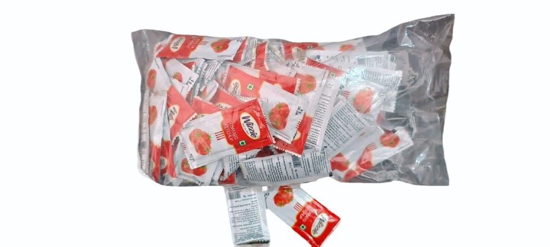 Wizzie Tomato Ket Sachet 1*100
